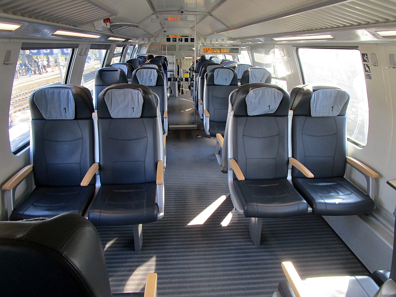 Erste Klasse im RE 50 nach Frankfurt