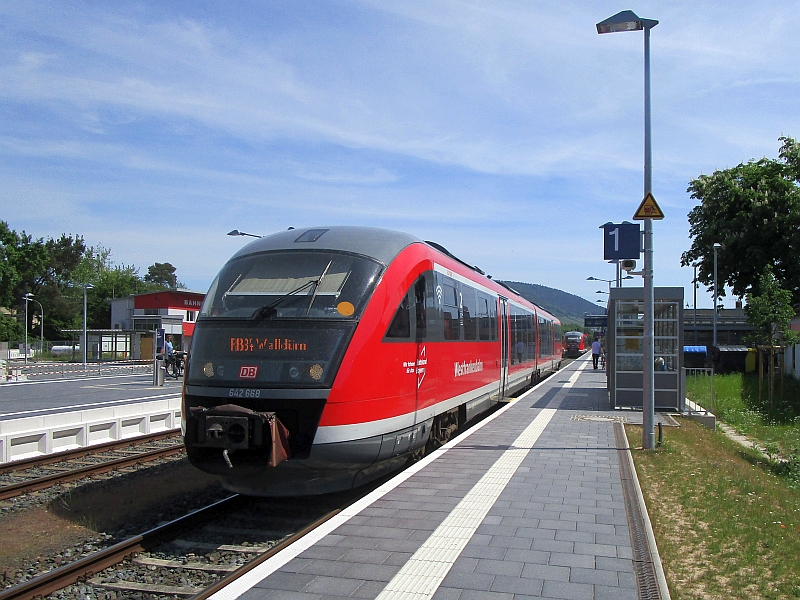 Desiro-Triebzug im Bahnhof Miltenberg