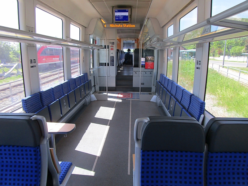 Innenraum Desiro-Triebzug der Westfrankenbahn