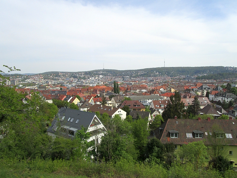 Fahrt auf der Panoramabahn aus dem Stuttgarter Talkessel
