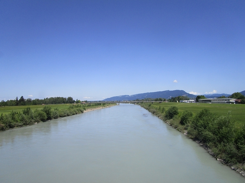Fahrt über den Rhein zwischen St. Margrethen und Lustenau