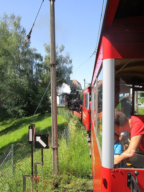 Fahrt auf die Wiesenrainbrücke