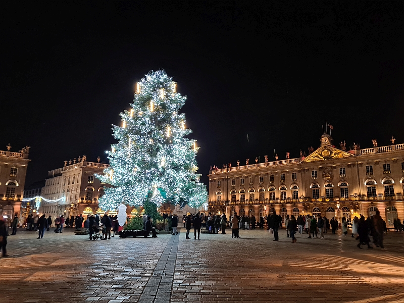 Weihnachtsbaum auf dem Place Stanislas Nancy
