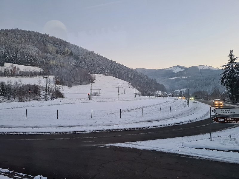 Busfahrt entlang der Höllentalbahn