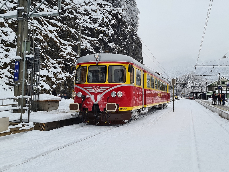 Triebzug ET 10.104 im Bahnhof Imst-Pitztal
