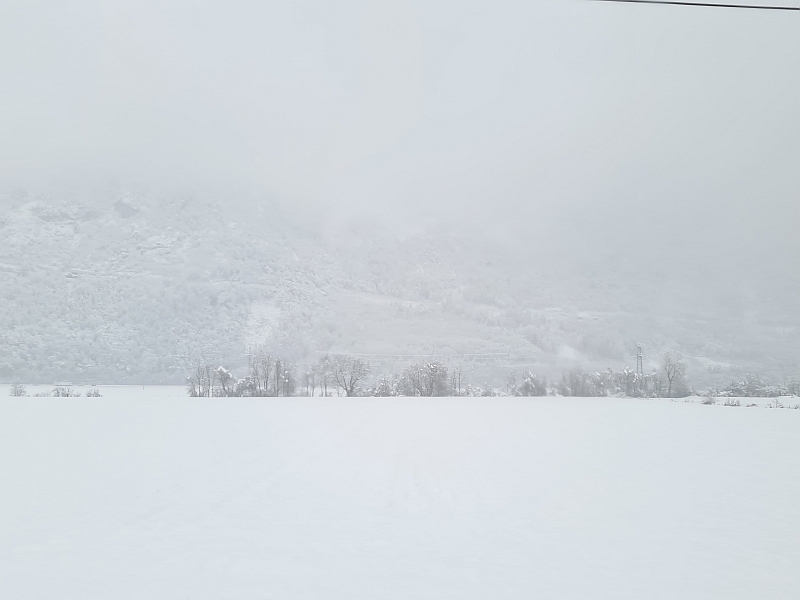 Blick aus dem Zugfenster im Inntal
