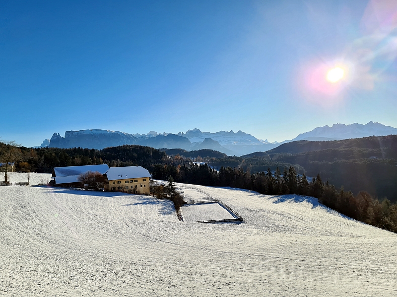 Panoramablick von der Rittner Bahn zu den Dolomiten