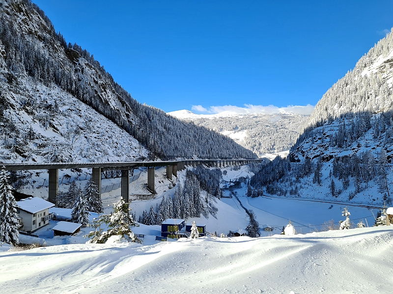 Blick vom Zug ins Wipptal