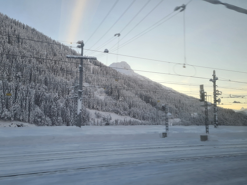 Winterlandschaft an der Arlbergbahn