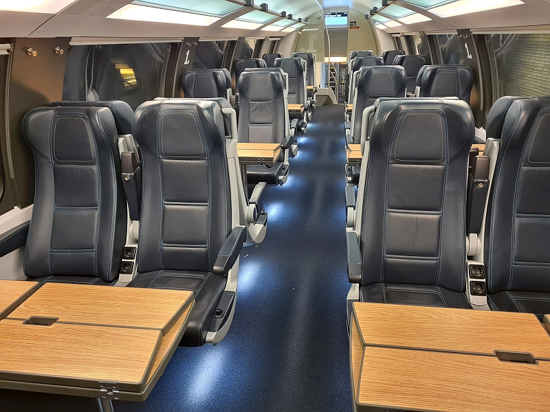 Erste Klasse im KISS-Doppelstockzug