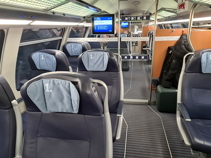 Erste Klasse im IC 2
