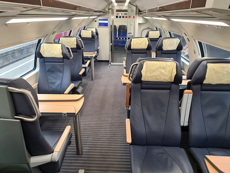 Erste Klasse im &Scaron;koda-Doppelstockzug